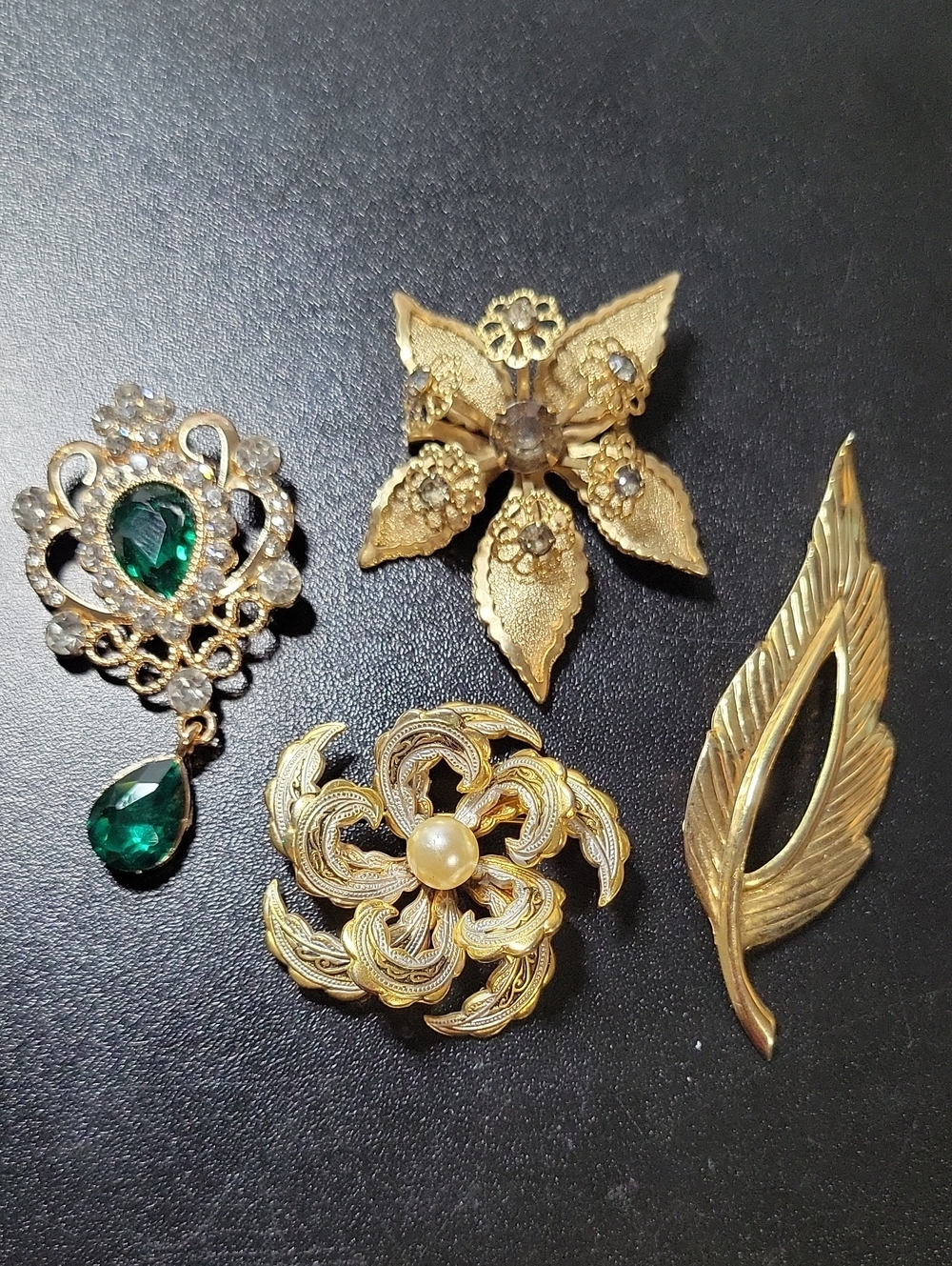 Gold-Tone Floral & Emerald Pendant Brooch Set - Women Jewelry